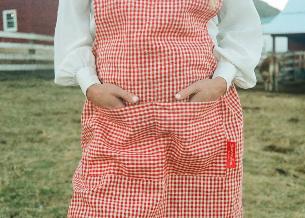 Adult Jour Apron - Ballerina Farm