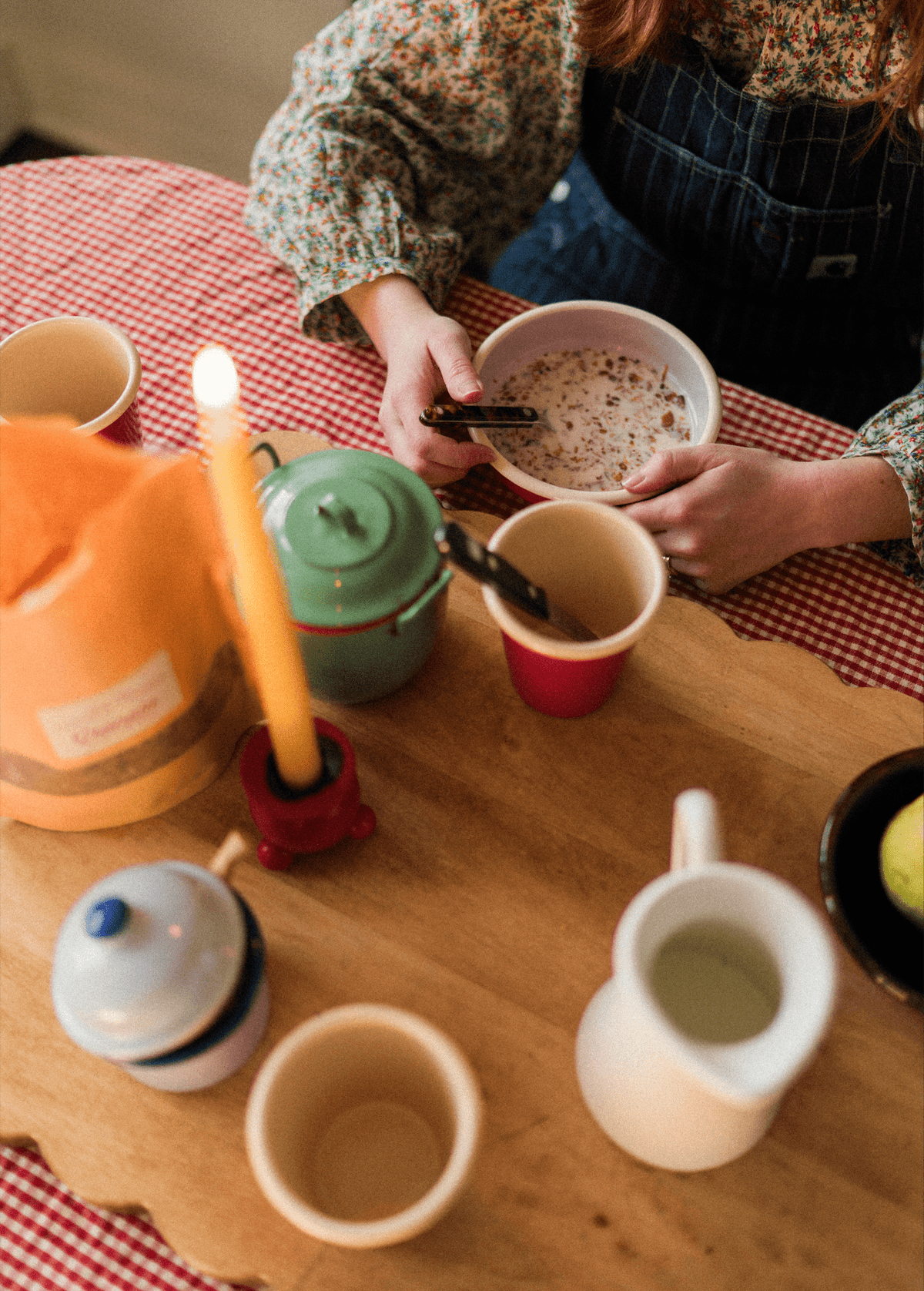 Scalloped Cutting Board - Ballerina Farm